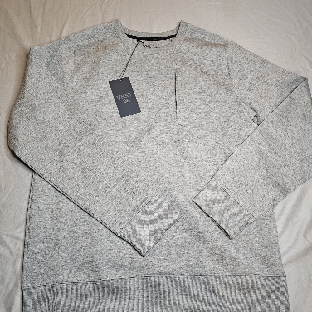 VRST Men's Light Gray Sweatshirt With Front Pocket Size‎ Small